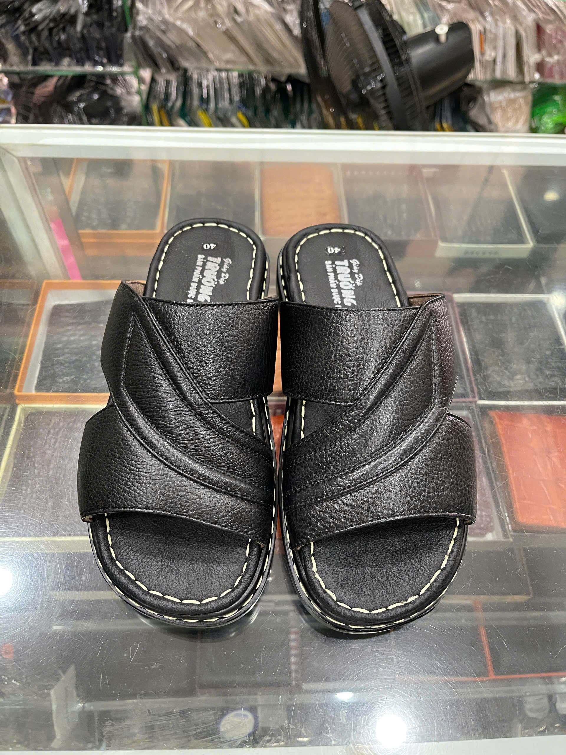 Dép quai ngang nam da bò - Mã H204 - màu đen - Ảnh 2